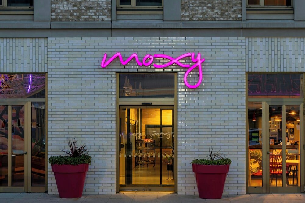 Фото Moxy London Excel
