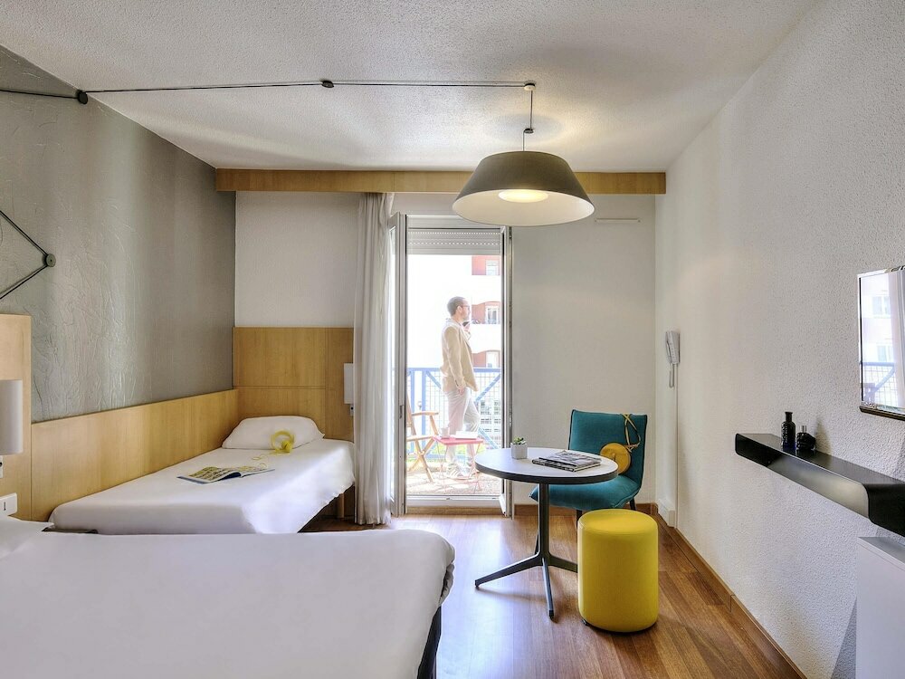 Фото Ibis Hyères Centre