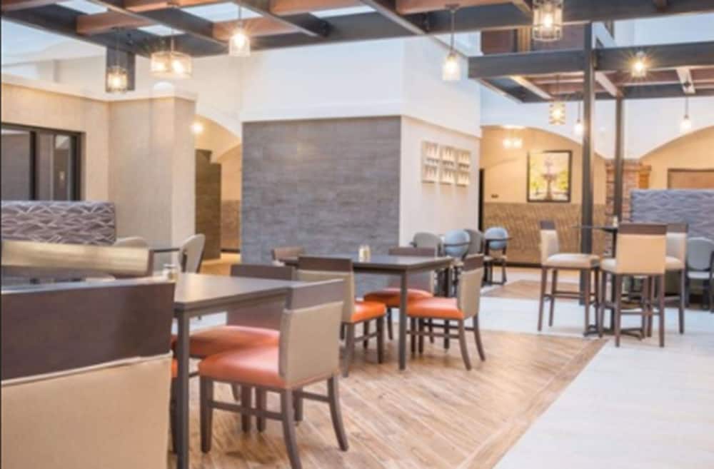 Фото Drury Plaza Hotel St. Paul Downtown