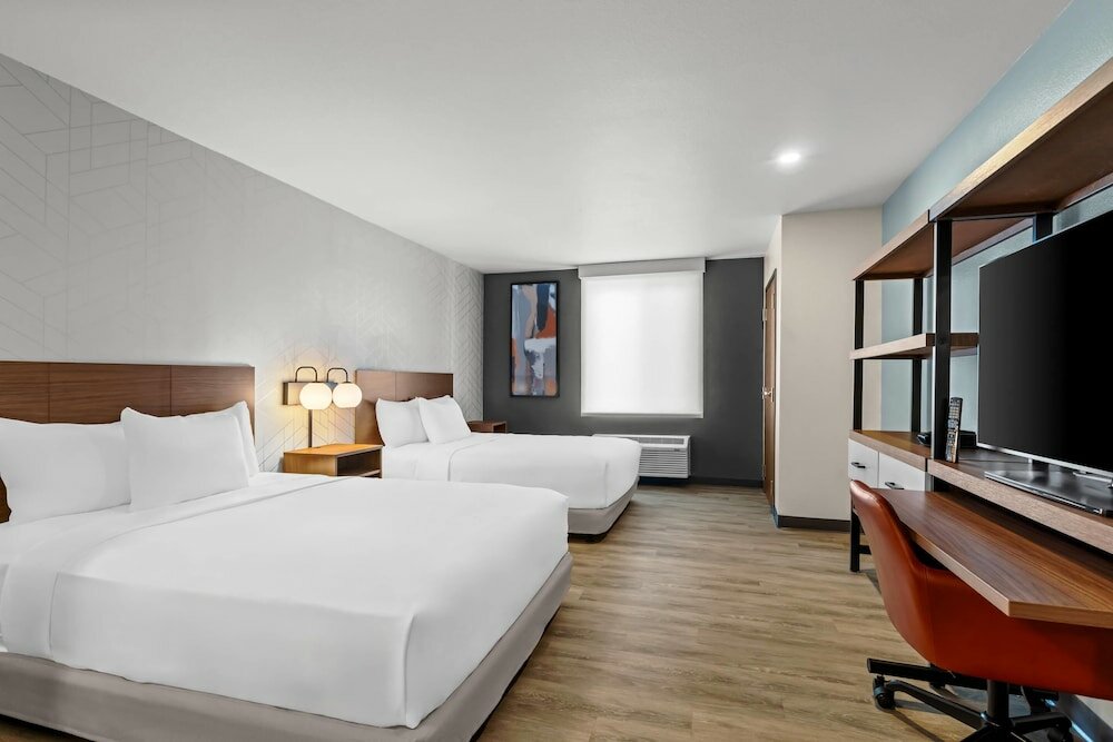 Фото Everhome Suites Temecula