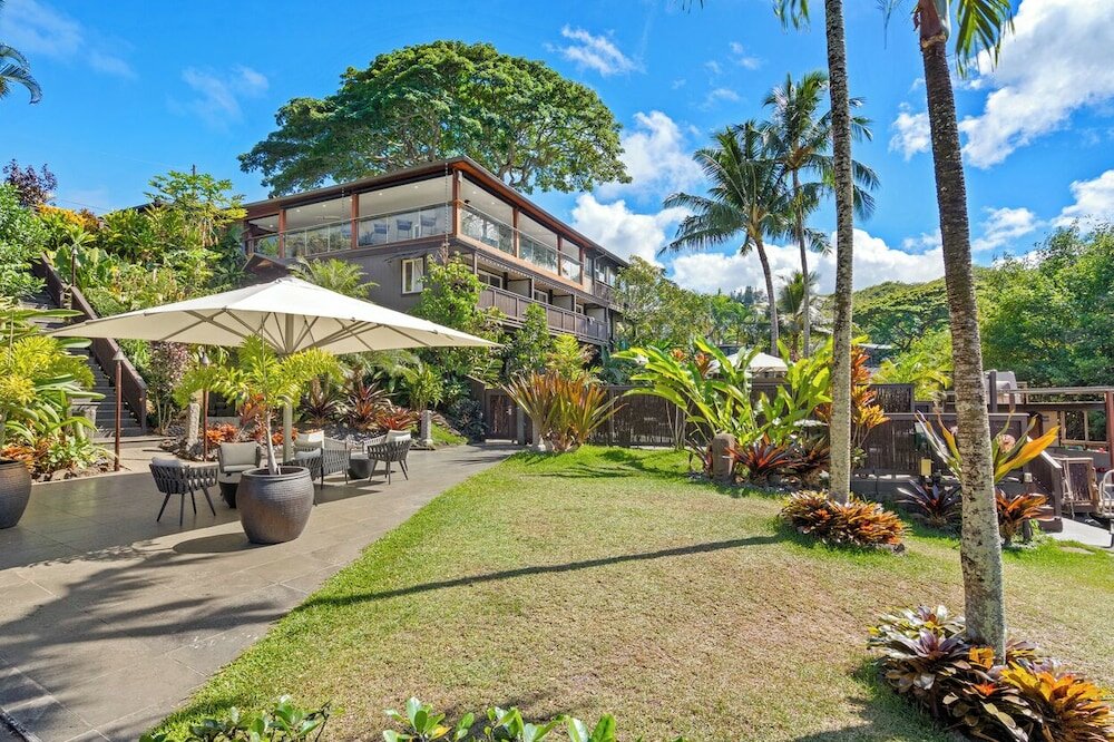 Фото Paradise Bay Resort
