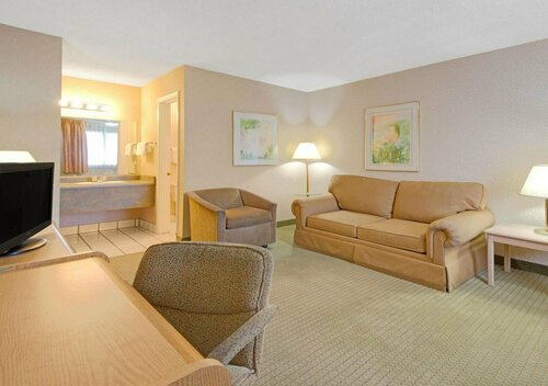 Гостиница Tree Inn & Suites Albuquerque в Штате Нью-Мексико