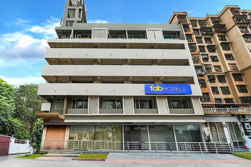 Фото FabHotel Liwa International