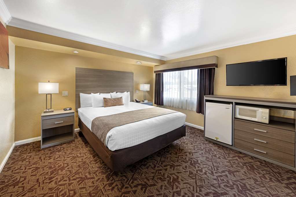 Фото Best Western Hanford Inn