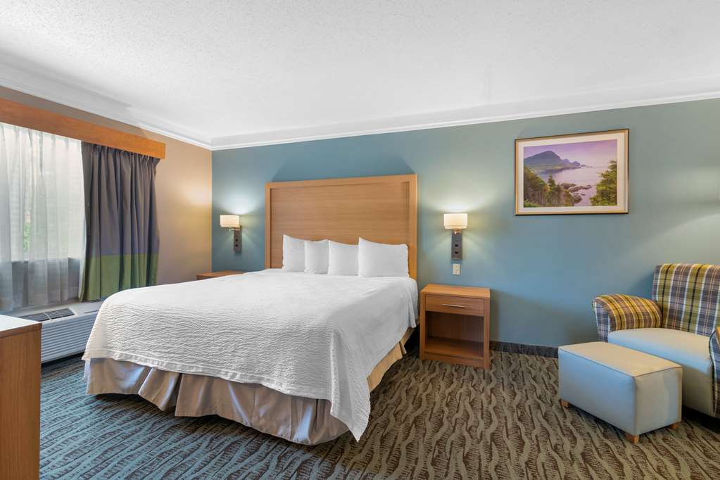 Фото Best Western Plus Executive Court Inn & Conference Center