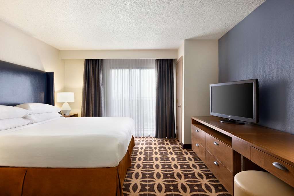 Фото Embassy Suites by Hilton Dallas Dfw Airport South