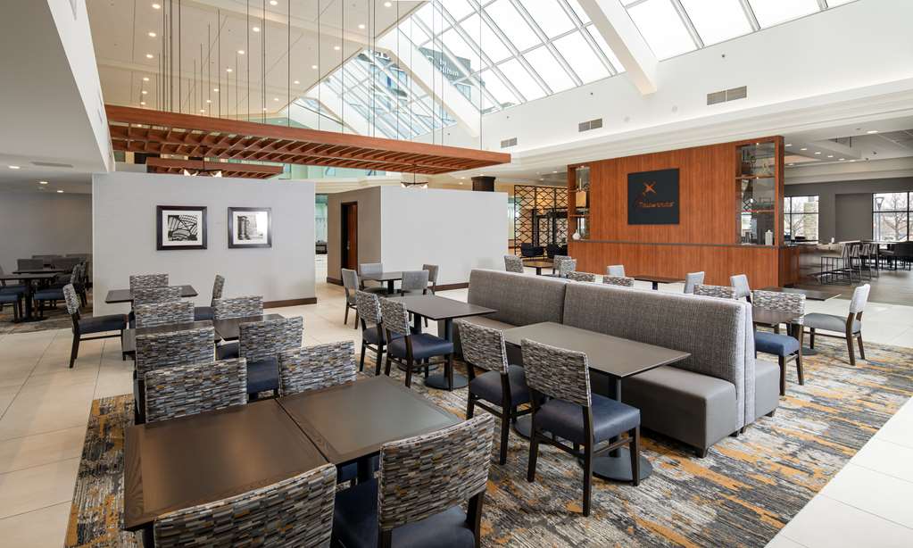 Фото DoubleTree by Hilton Madison East