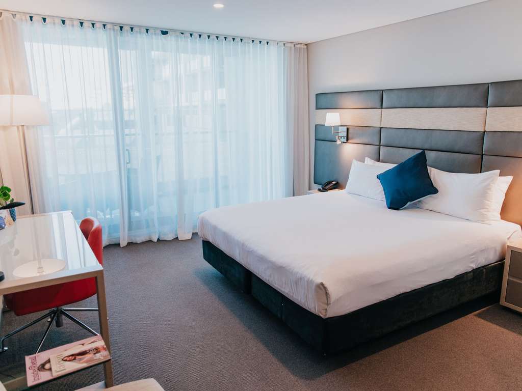 Фото Novotel Newcastle Beach