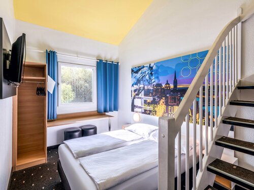 Гостиница B& x26; B Hotel Aachen W& Xfc; rselen в Ахене