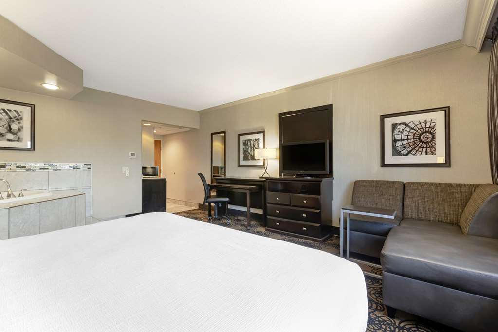 Фото Best Western Plus Midwest Inn