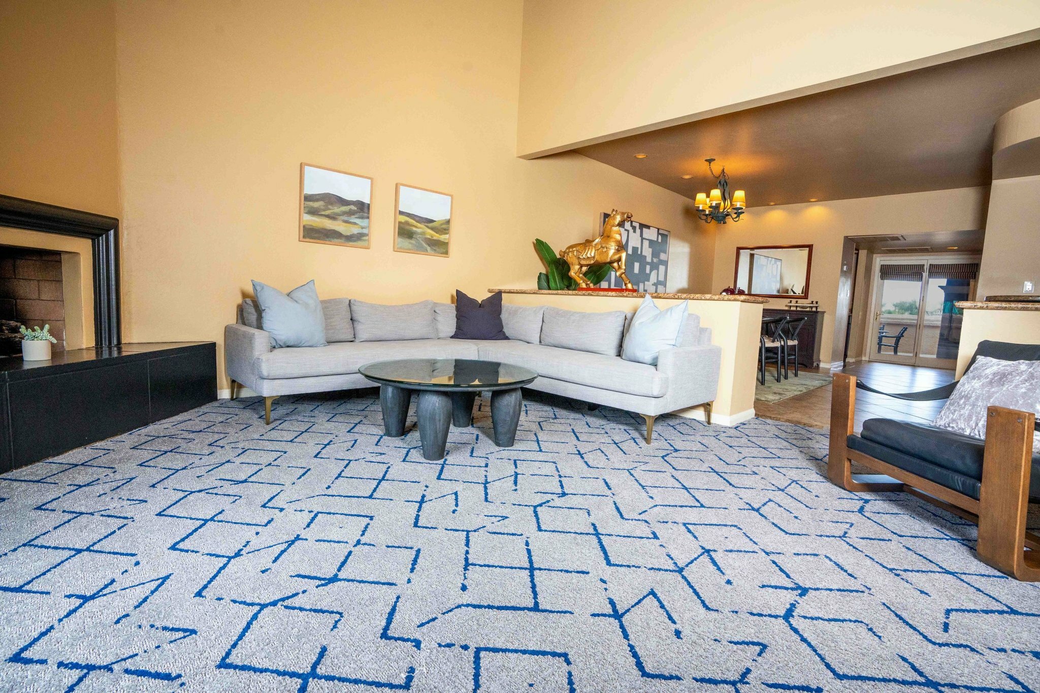 Фото 208138995897