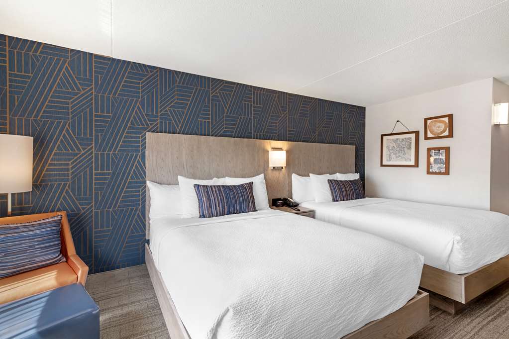 Фото Best Western Plus Landmark Inn