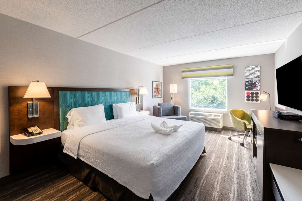 Фото Hampton Inn & Suites Poughkeepsie