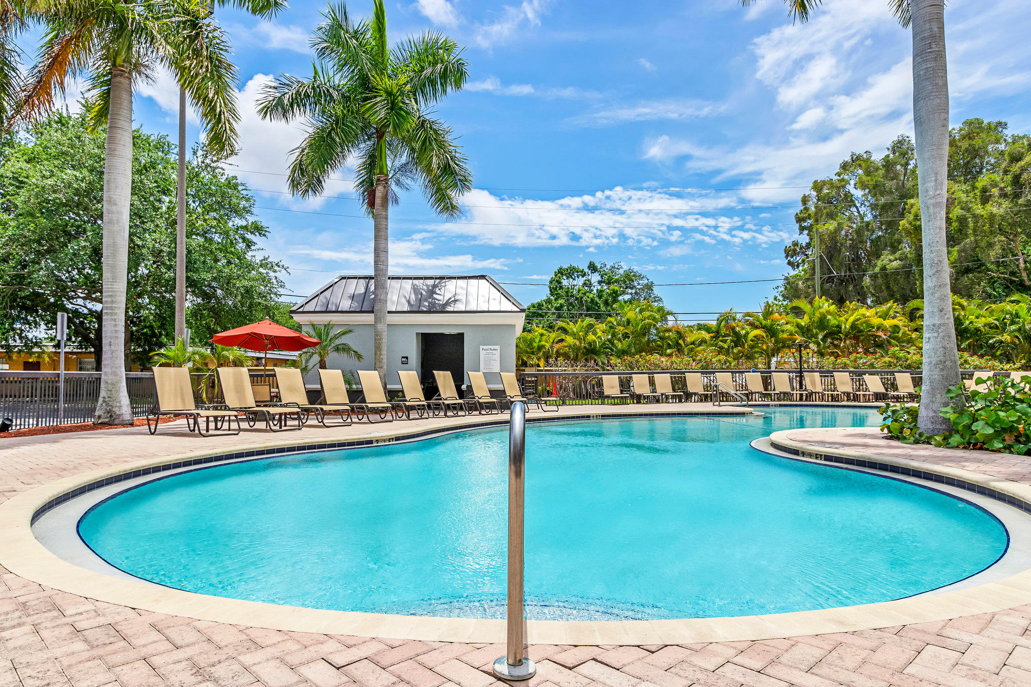 Фото Holiday Inn St. Petersburg West, an Ihg Hotel