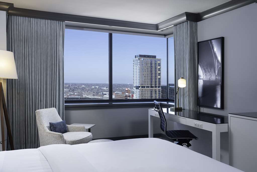 Фото Loews Minneapolis Hotel