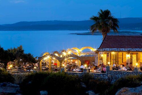 Гостиница Club Resort Atlantis в Сеферихисаре