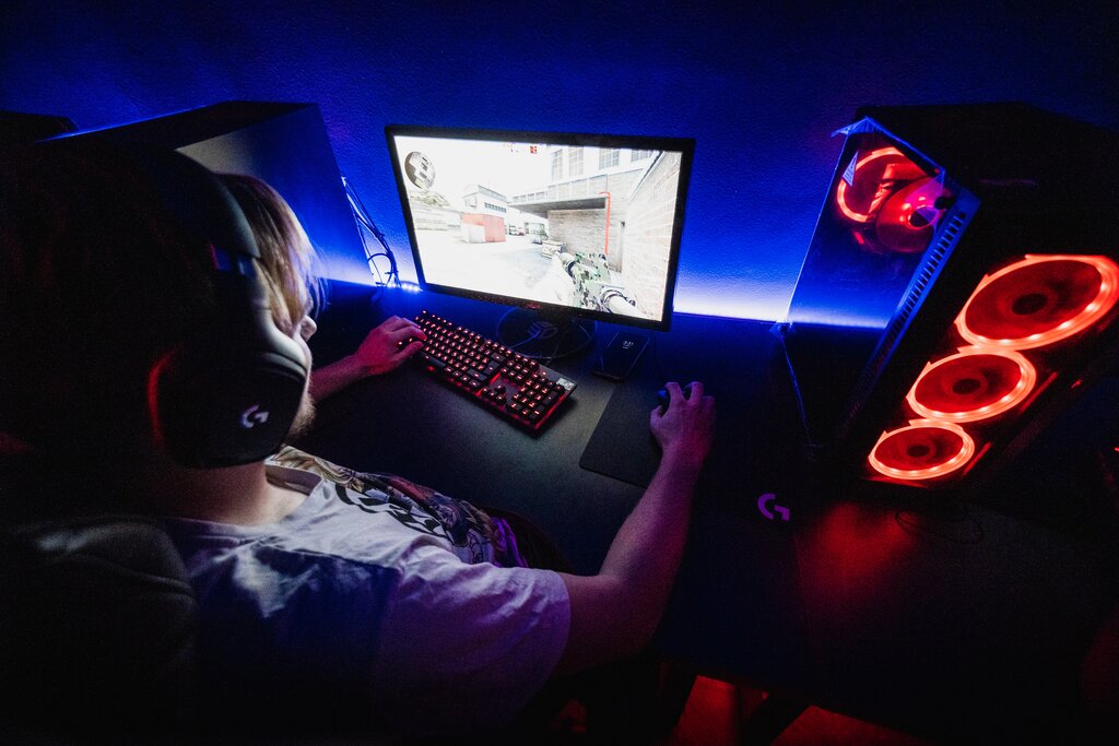 Изображение клуба CyberX на Шмидта № 1