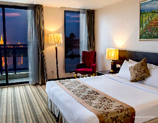 Фото Esperado Lake View Hotel