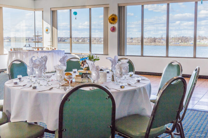 Фото Clover Island Inn