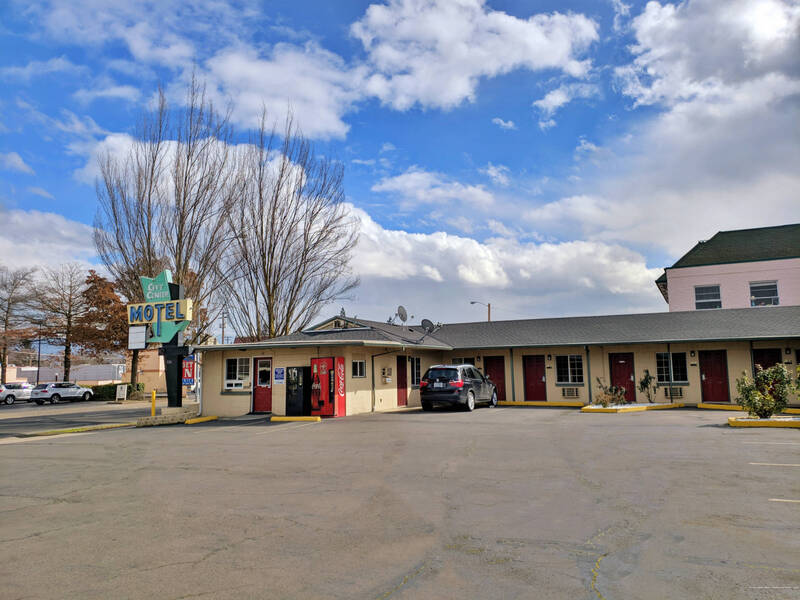 Фото отеля 2