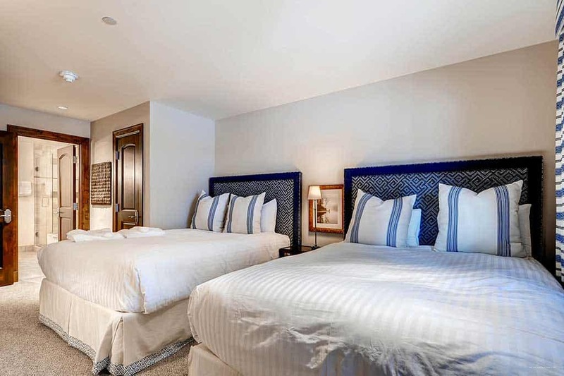 Фото Kiva Lodge by East West Hospitality