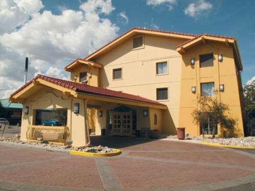 Гостиница Quality Inn Hampton - Newport News в Хэмптоне