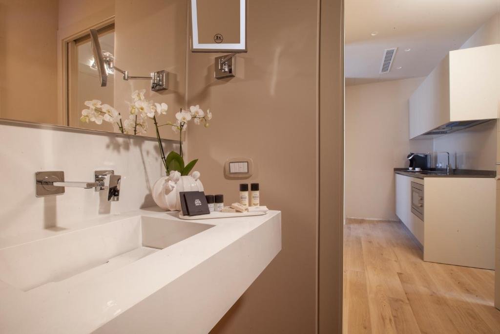 Фото Oriana Suites Verona