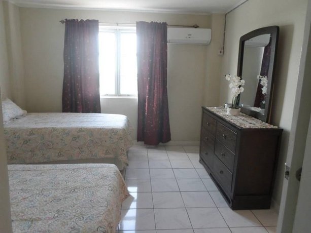 Фото New Kingston Guest Apartment V