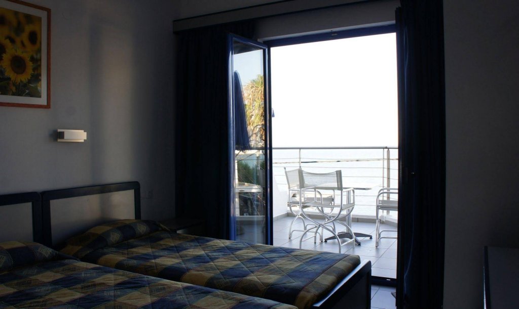 Фото Kassavetis Center - Hotel Studios & Apartments