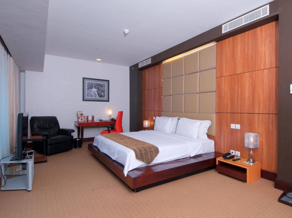 Фото Manhattan Hotel Jakarta
