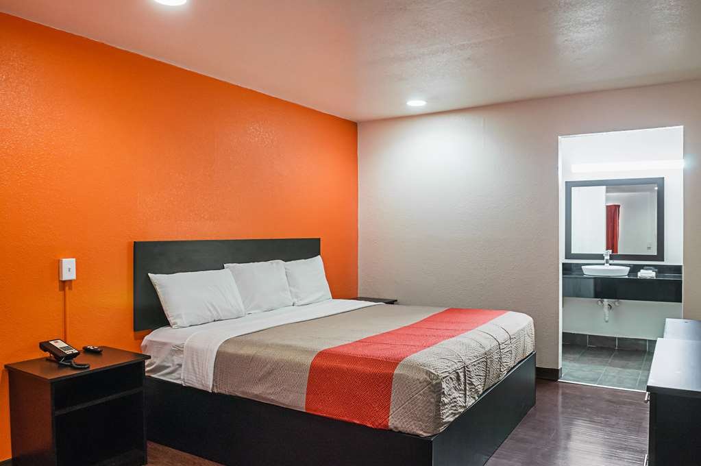 Фото Oyo Hotel Baton Rouge East I-12