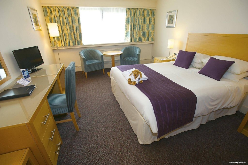 Фото Best Western Frodsham Forest Hills Hotel