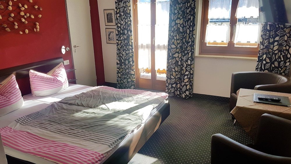 Фото Hotel Leonhardihof