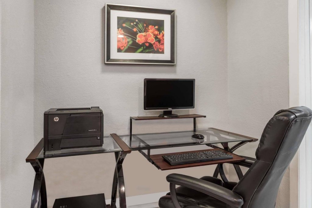 Фото Quality Inn Orlando