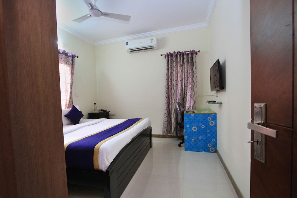 Фото Oyo 4848 3 Square Inn