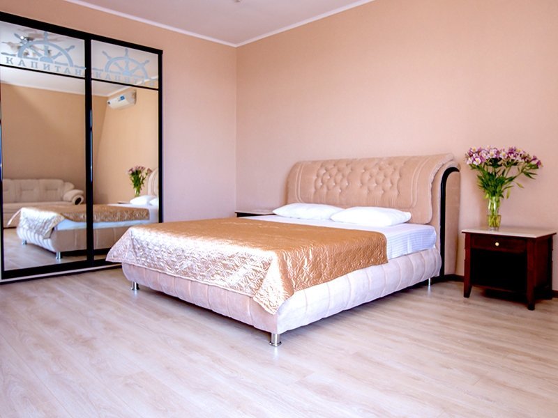 Фото Капитан