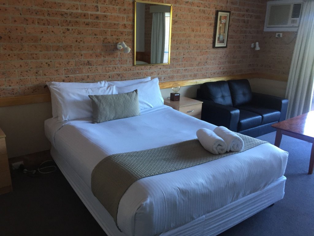 Фото Huskisson Beach Motel