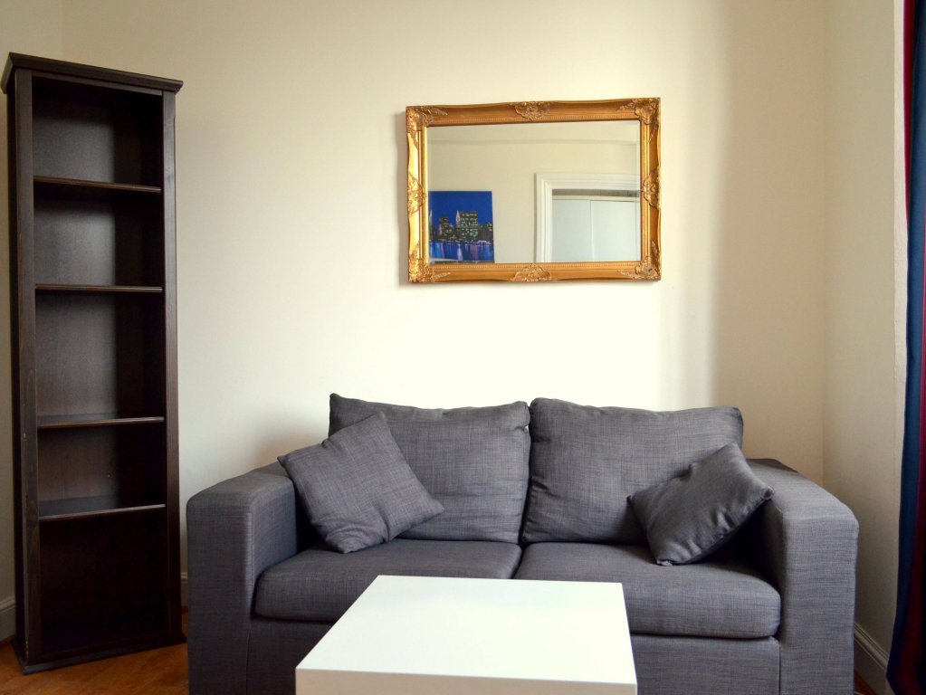 Фото Chelsea Cloisters by Capital