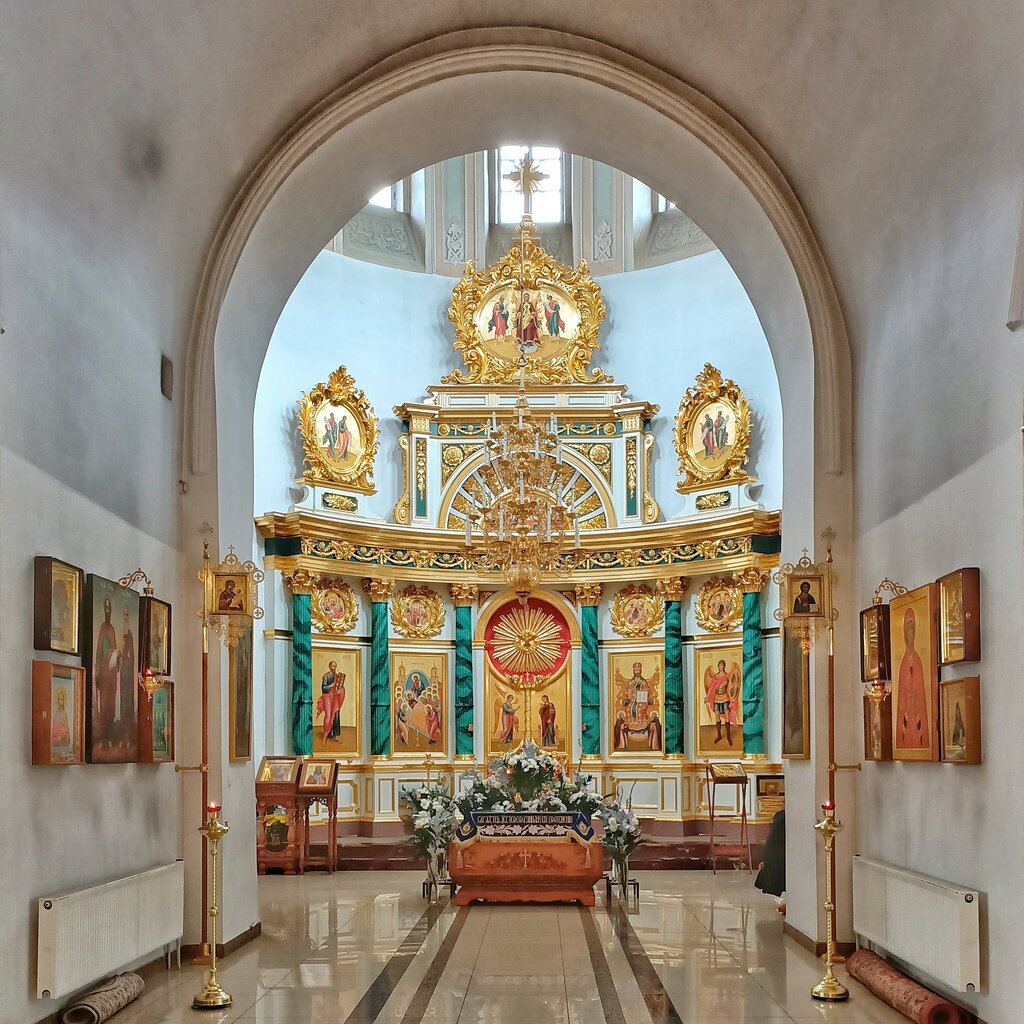 Православный храм Церковь Успения Пресвятой Богородицы на Могильцах, Москва, фото