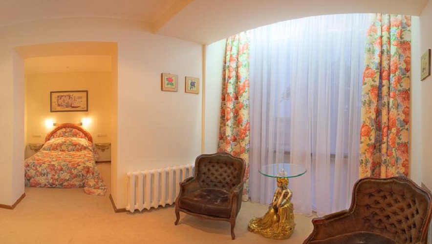 Фото отеля 2