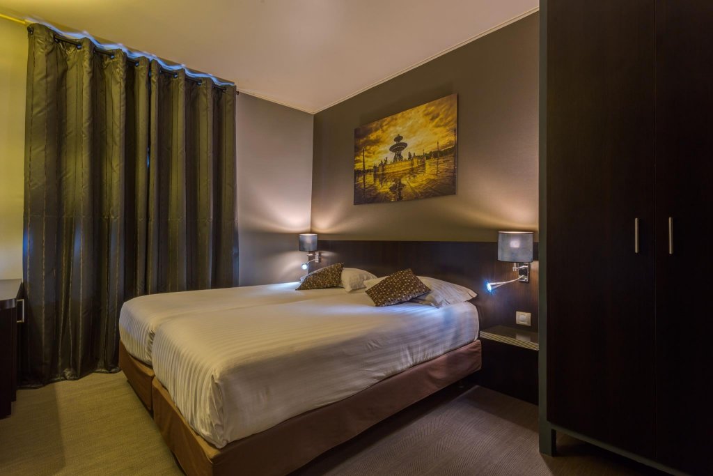 Фото Hotel Jardin de Villiers