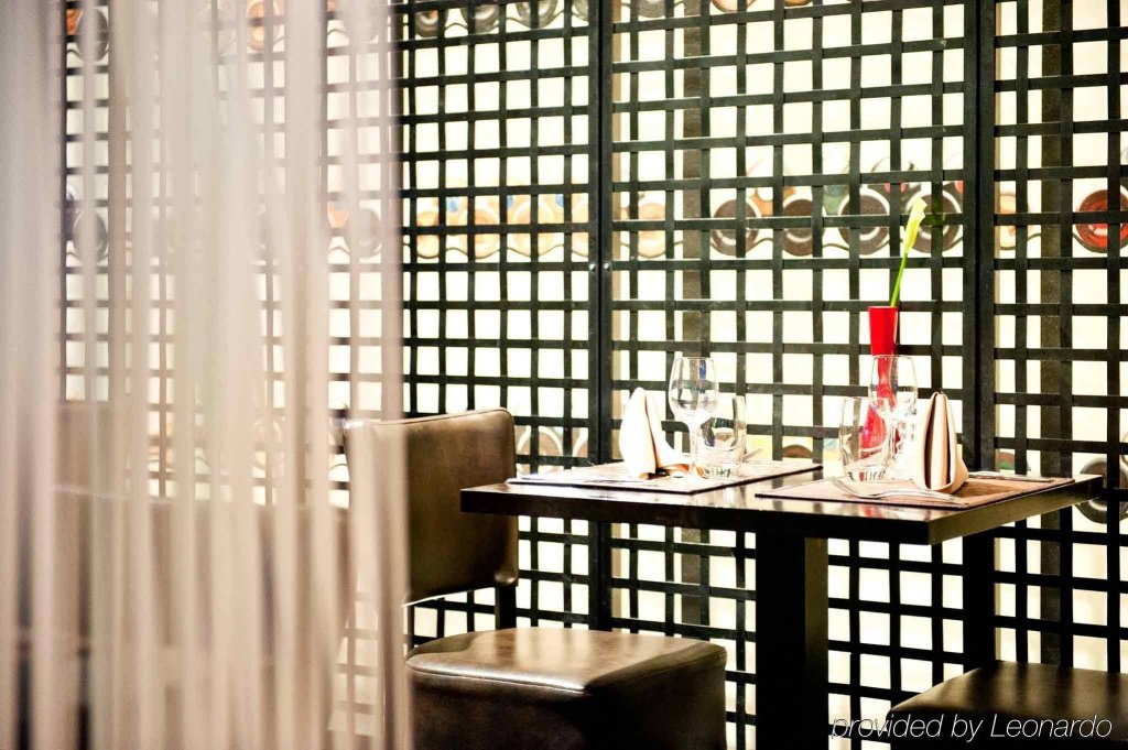 Фото Novotel Ieper Centrum Flanders Fields