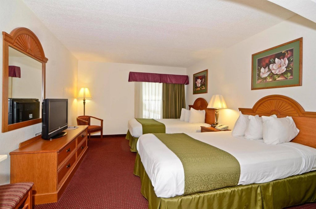 Фото Days Inn by Wyndham Panama City