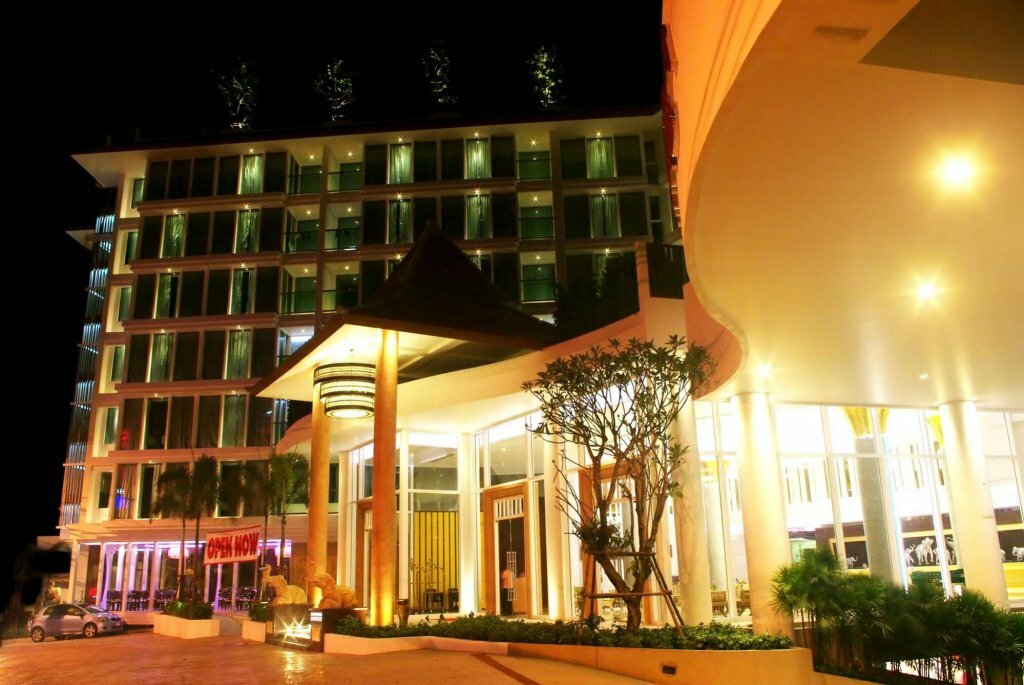 Hotel Aiyara Grand Hotel, Pattaya, photo