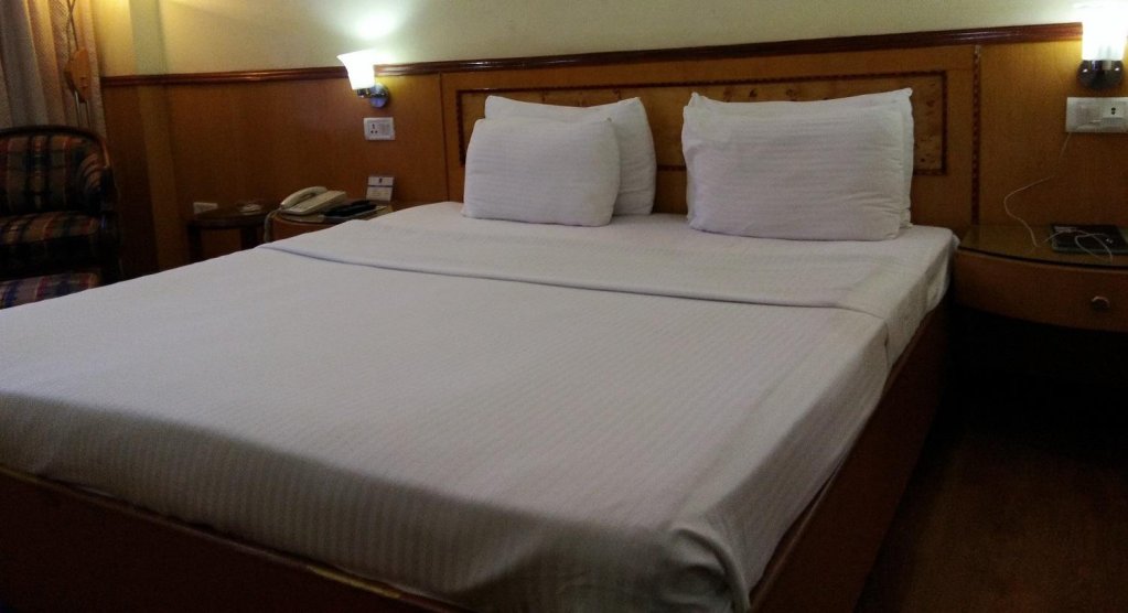 Фото Empires Hotel Bhubaneswar
