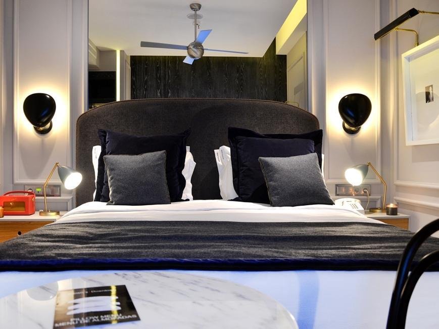 Фото Brown's Central Hotel