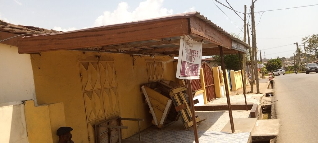 Tailor Jada couture, Accra, photo