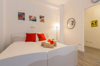 Фото Alessia's Flat - Naviglio Grande 2