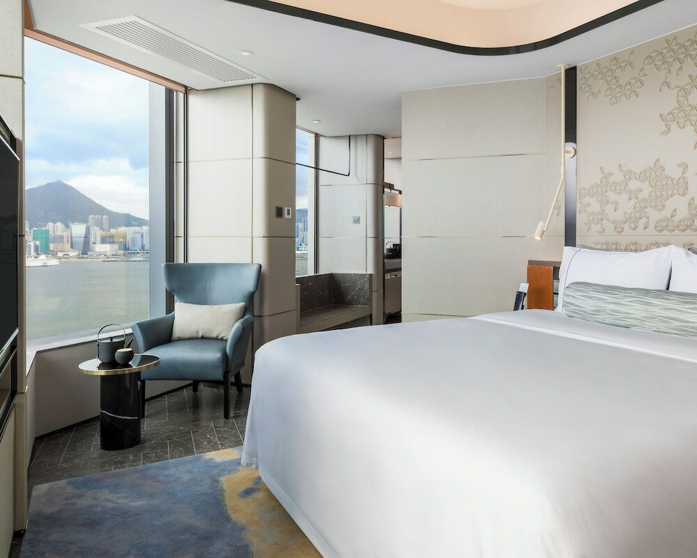 Фото Hyatt Centric Victoria Harbour Hong Kong