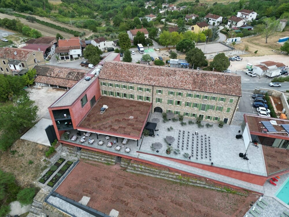 Фото Winery & Design hotel Roxanich